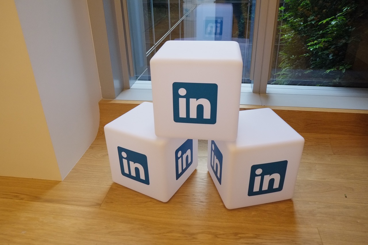 Se no Facebook, o comportamento de um corretor de imóveis pode ser decisivo, no LinkedIn, a situação é ainda mais relevante. A rede social é uma plataforma de relacionamento profissional. […]