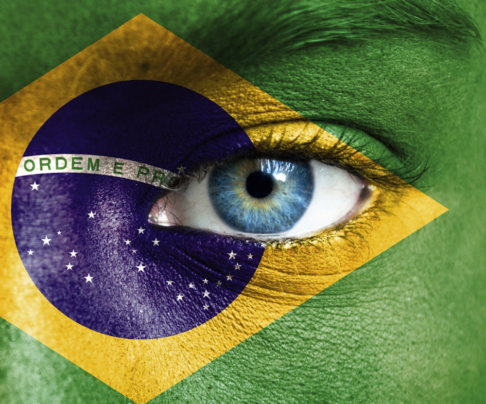  As dificuldades enfrentadas pela economia brasileira, com reflexos no setor imobiliário, está atraindo investidores. Trata-se de investir no mercado de imóveis num período de baixa para, posteriormente, negociar os ativos [&hellip;]